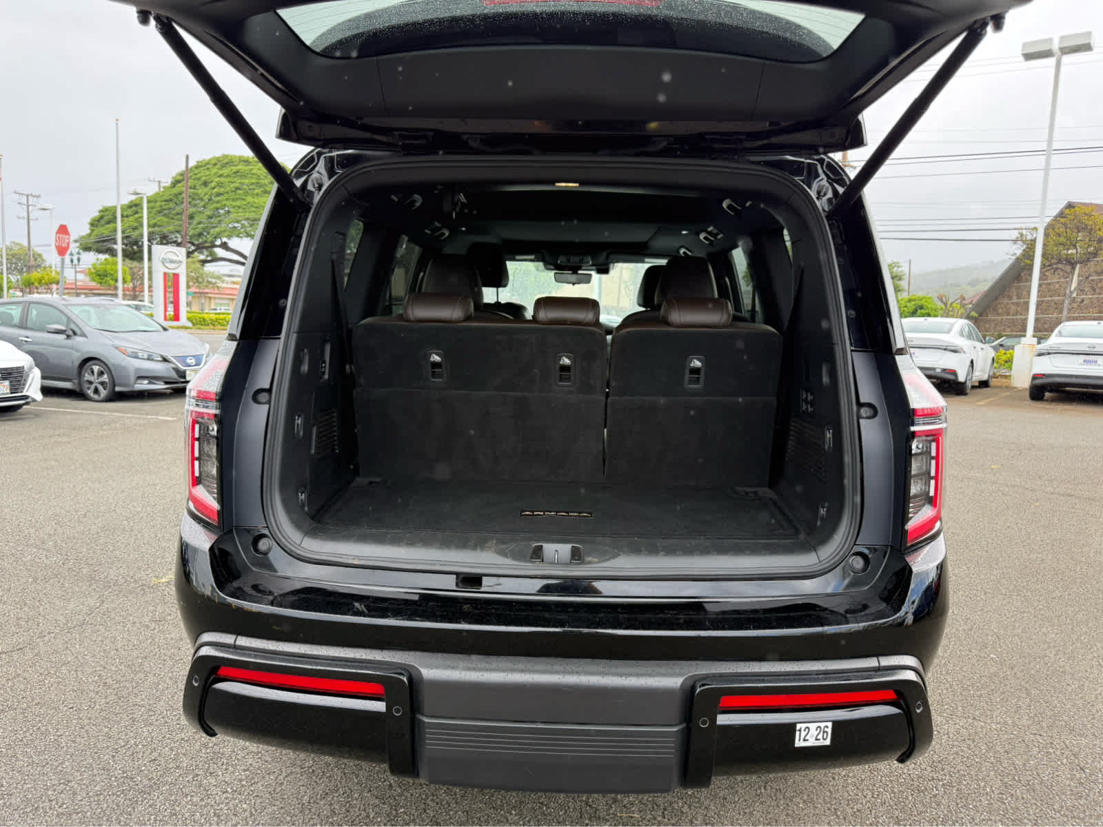 Used 2025 Nissan Armada Platinum RWD image 11