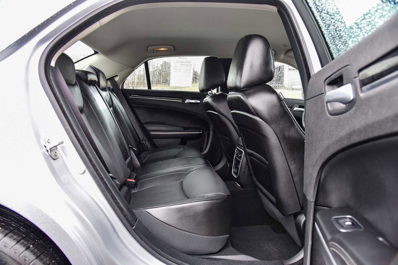 Certified 2023 Chrysler 300 Touring L w/ Comfort Group image 11