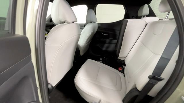 Used 2026 Hyundai Santa Cruz SEL AWD/4WD image 16