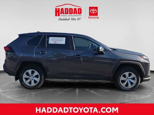 Certified 2023 Toyota RAV4 LE AWD/4WD image 7