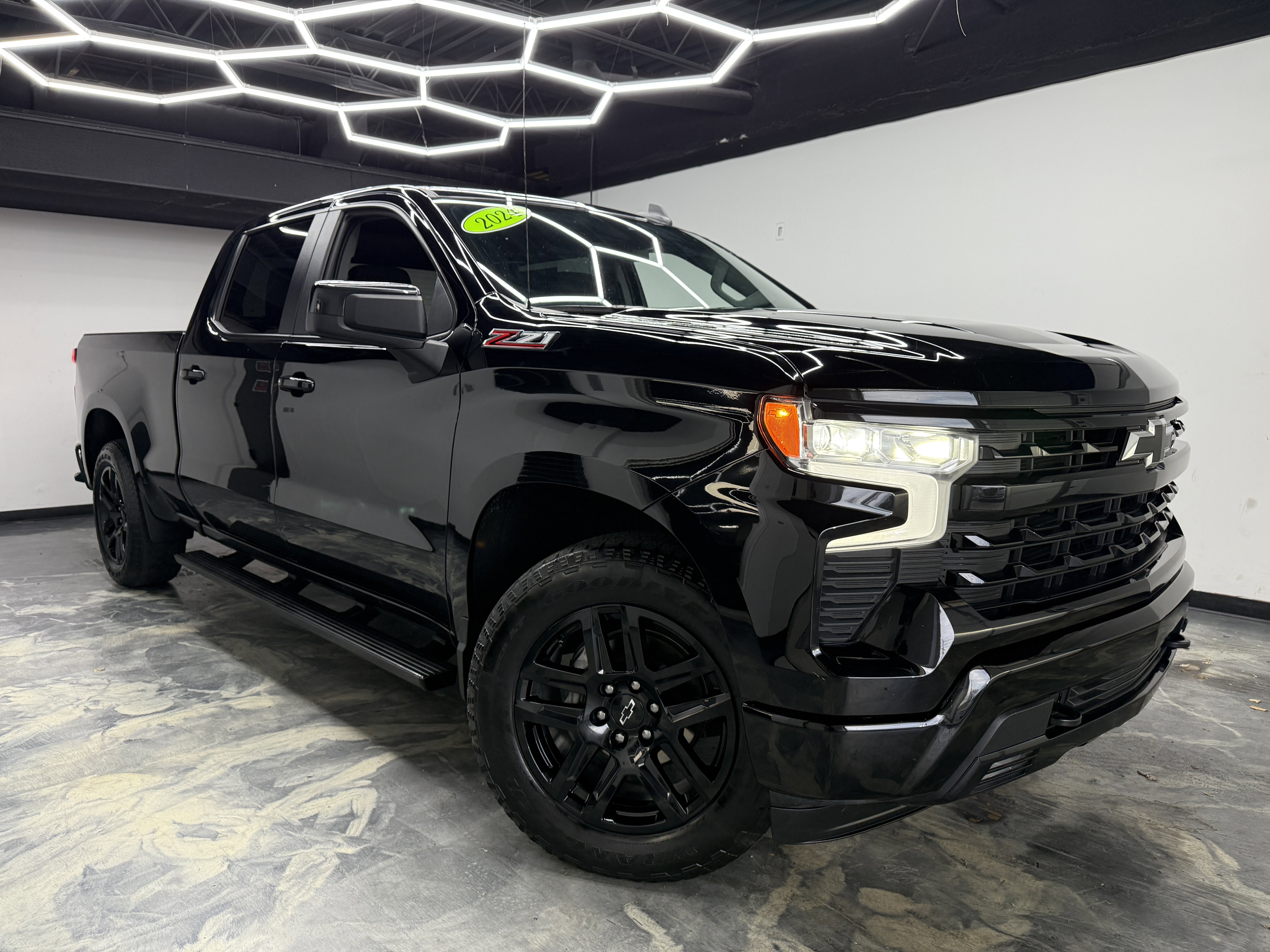 Used 2024 Chevrolet Silverado 1500 RST image 7