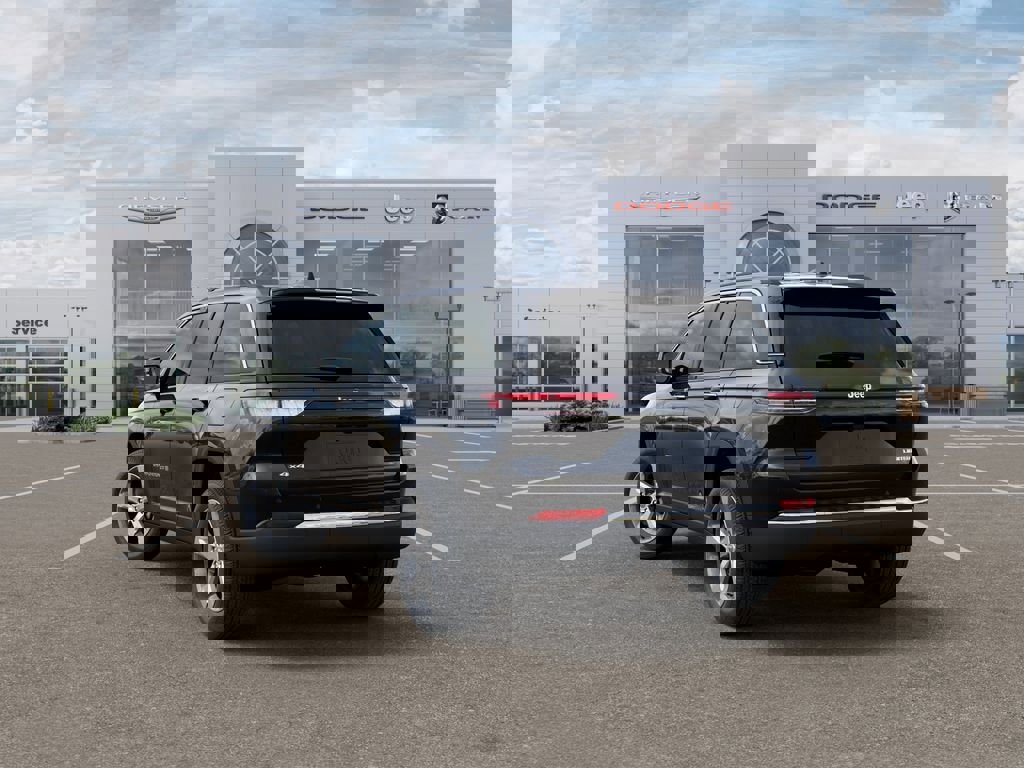 New 2026 Jeep Grand Cherokee Limited image 3