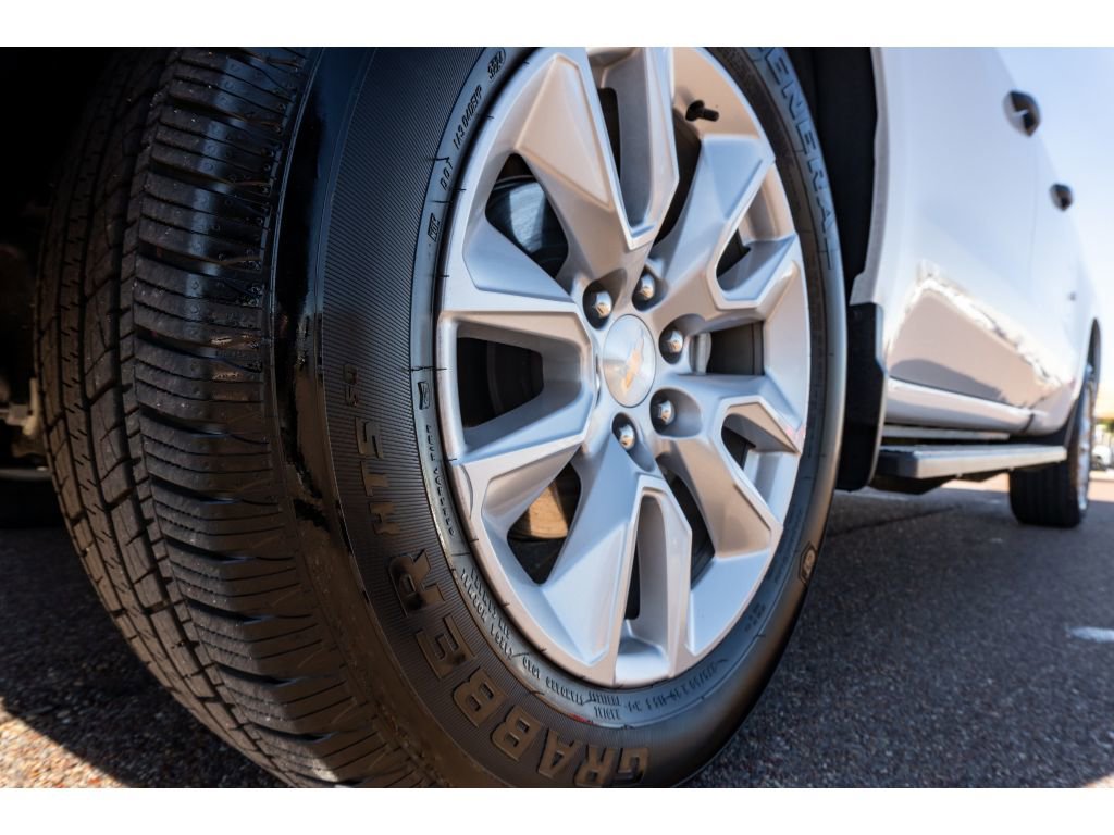 Used 2025 Chevrolet Silverado 1500 Custom image 9