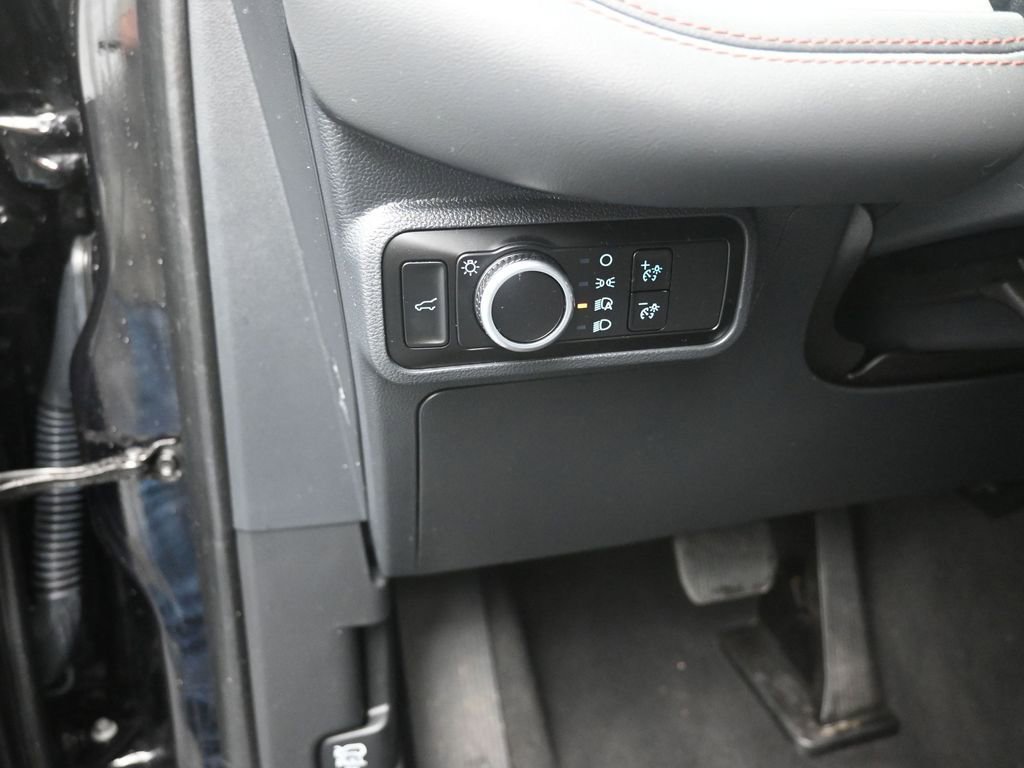 Used 2025 Ford Explorer Active image 13