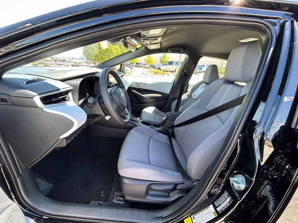 Used 2026 Toyota Corolla SE FWD image 10