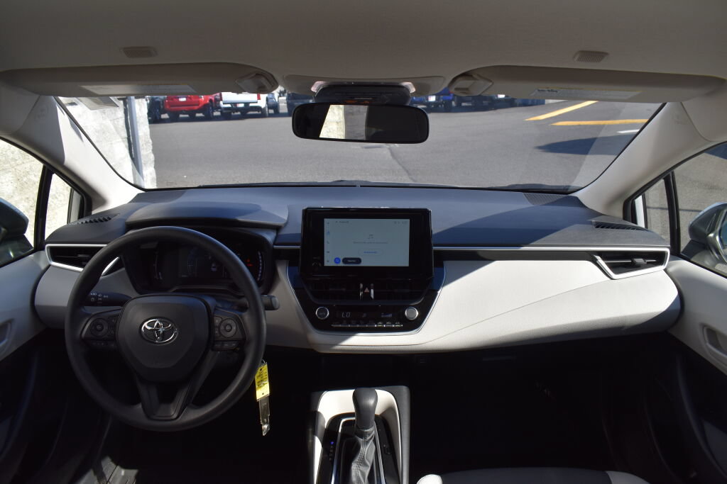 Certified 2026 Toyota Corolla LE FWD image 25