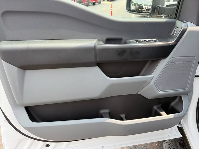 New 2026 Ford F250 XL w/ XL Chrome Package AWD/4WD image 15