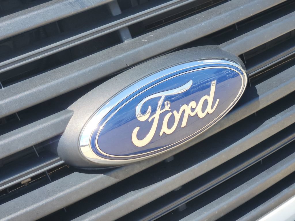 Used 2019 Ford Transit 250 138 RWD image 11