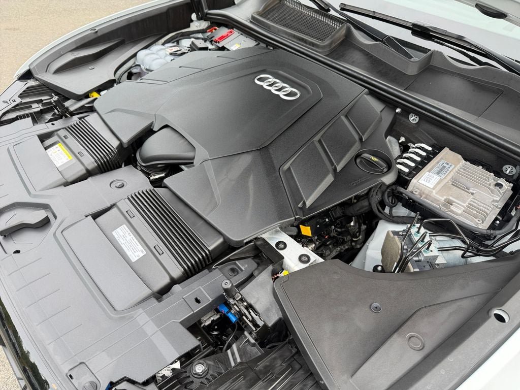 Used 2021 Audi Q8 Prestige w/ Prestige Package AWD/4WD image 30
