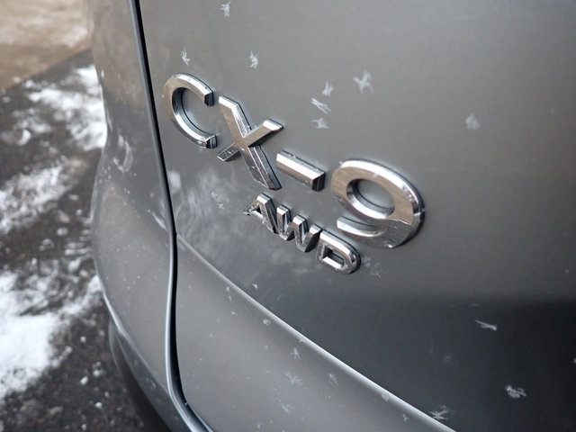 Used 2020 MAZDA CX-9 Touring w/ Touring Premium Package image 4