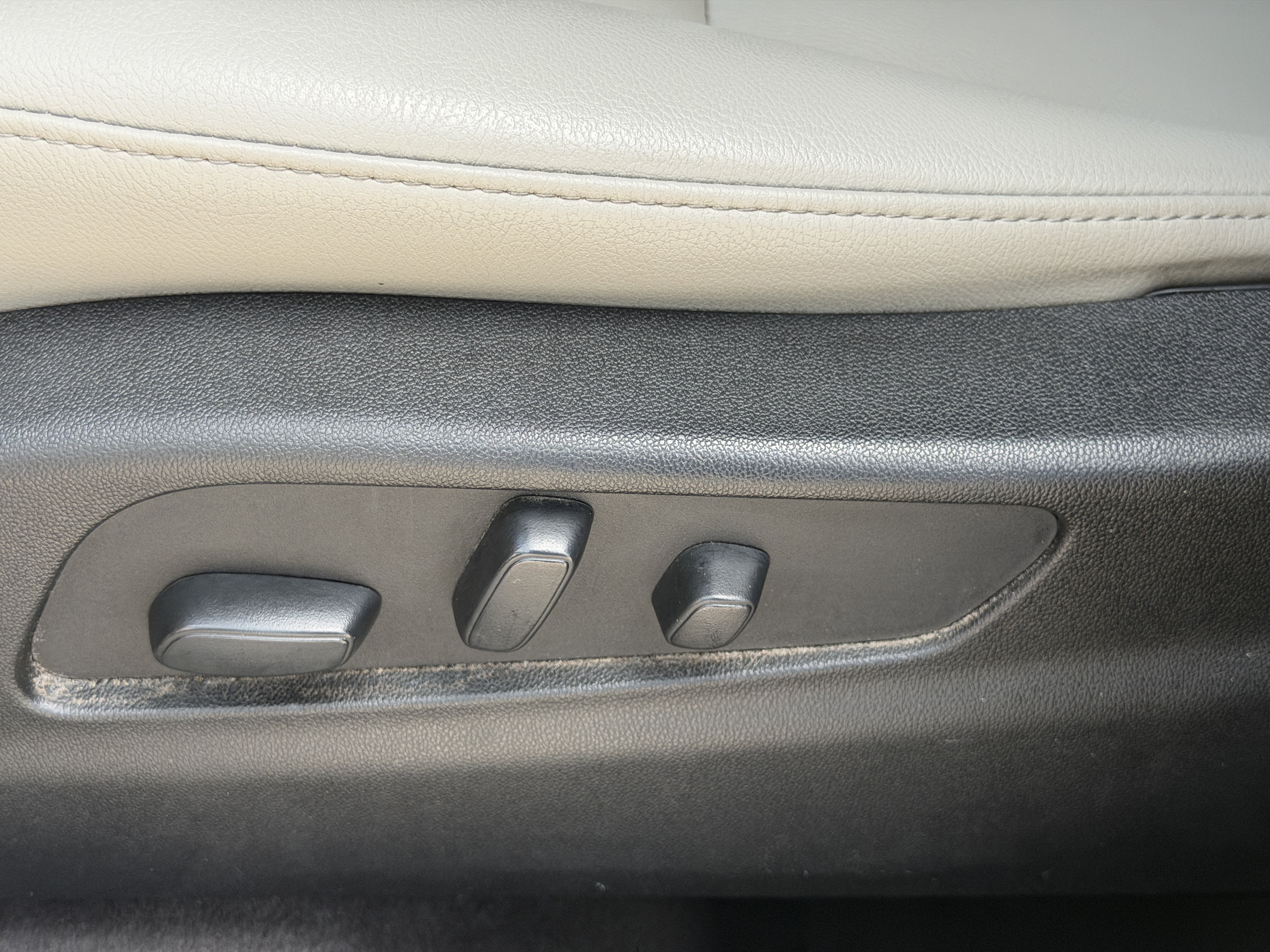 Used 2020 Cadillac XT4 Luxury FWD image 19