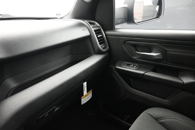 New 2027 RAM 1500 Express AWD/4WD image 12