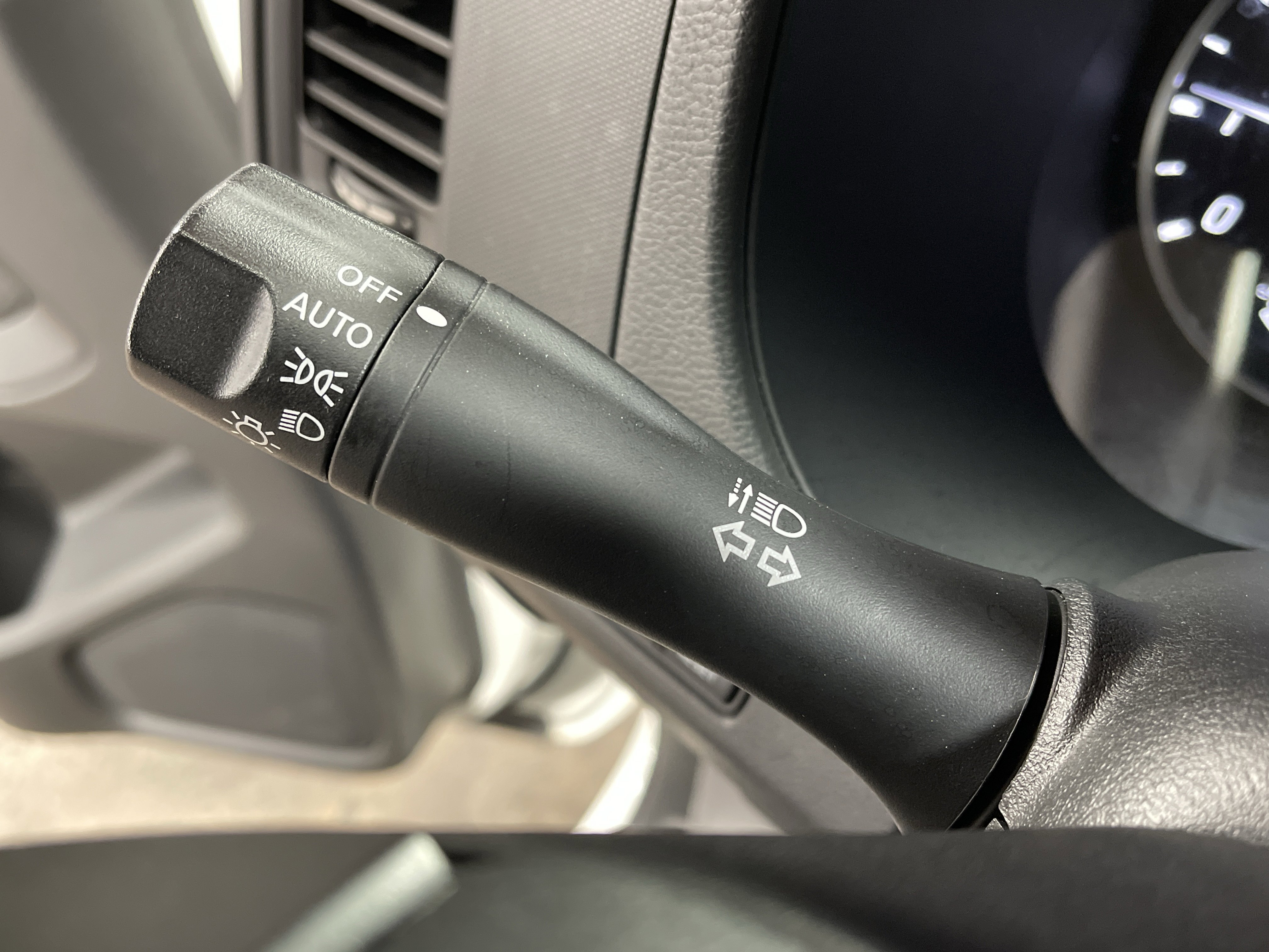 Used 2022 Nissan Frontier S w/ Technology Package image 20