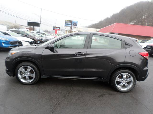 Used 2017 Honda HR-V LX image 9