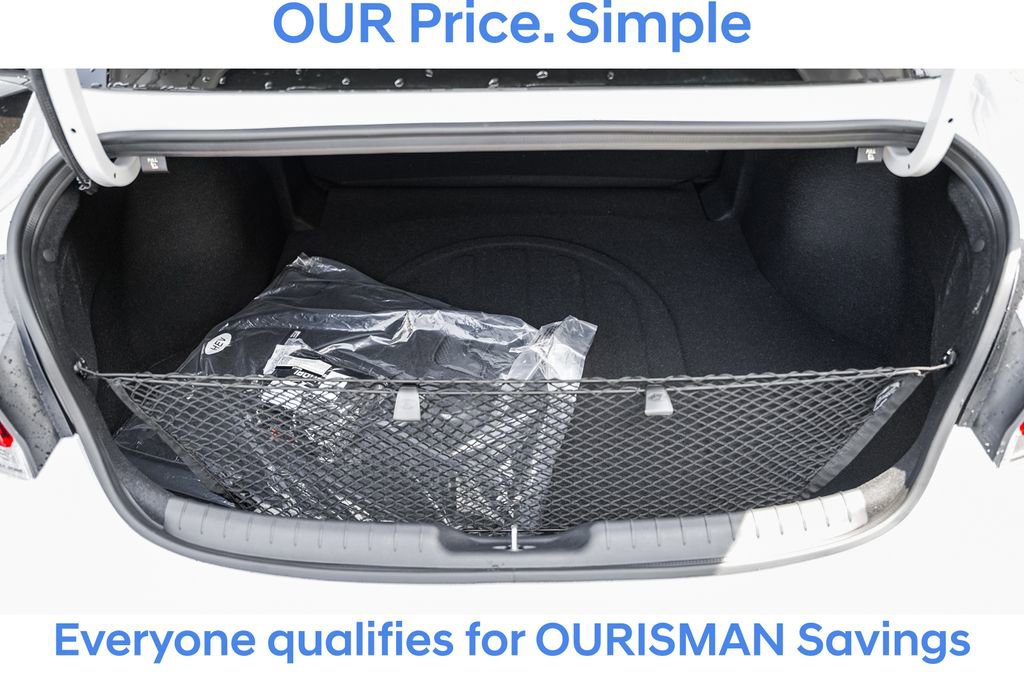 New 2025 Hyundai Elantra SEL image 9