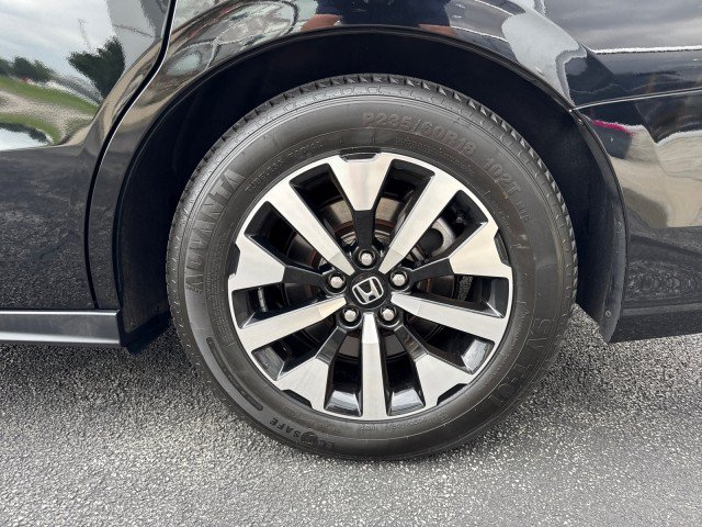 Used 2025 Honda Odyssey EX-L image 11