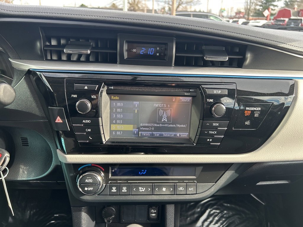 Used 2016 Toyota Corolla LE image 16