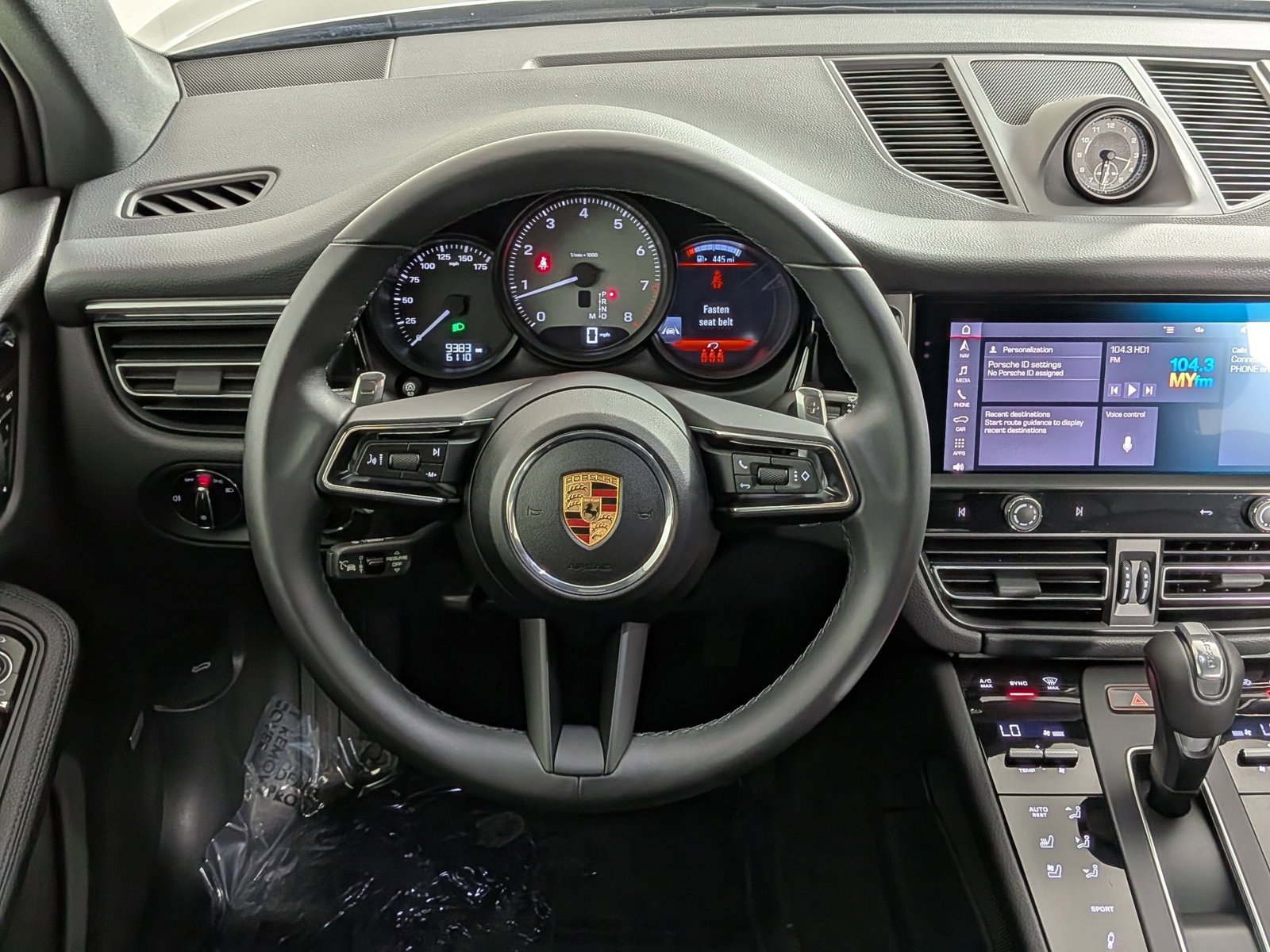 Certified 2025 Porsche Macan S AWD/4WD image 15