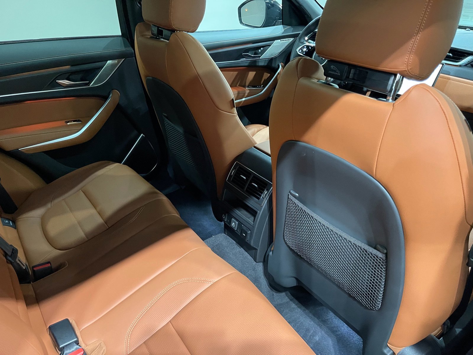 New 2026 Jaguar F-PACE R-Dynamic S image 22