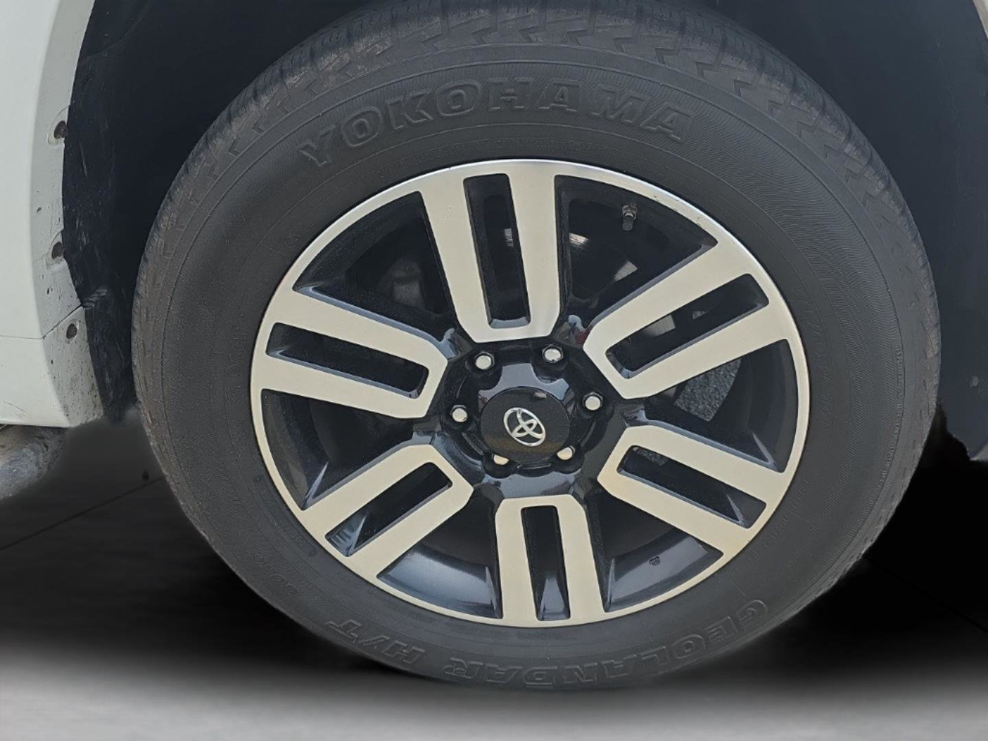 Used 2018 Toyota 4Runner Limited AWD/4WD image 47