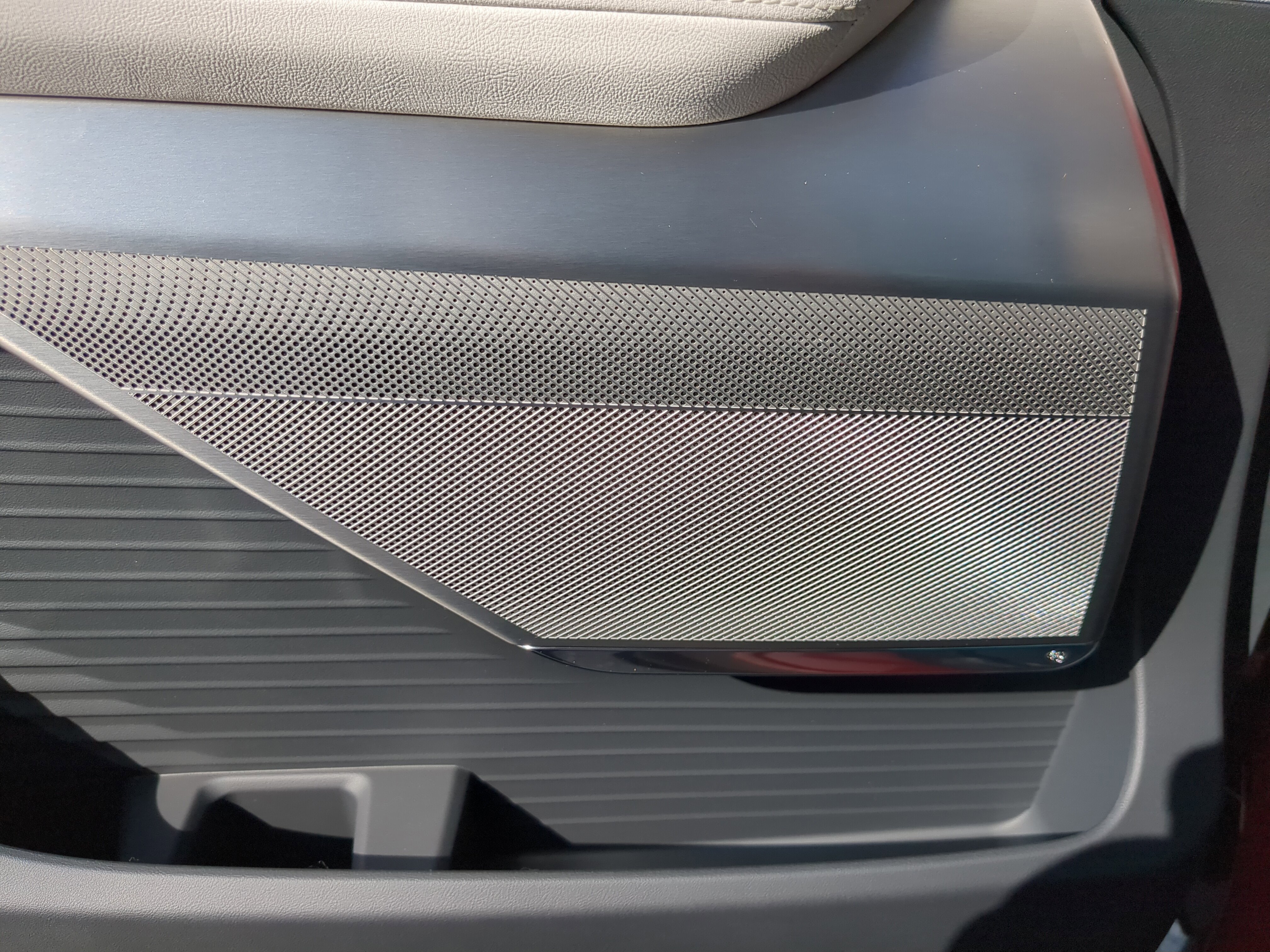 New 2026 Cadillac Vistiq Sport w/ LPO, Floor Liner Package image 19