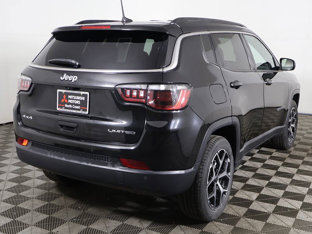 Used 2025 Jeep Compass Limited image 9
