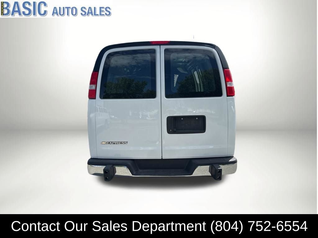 Used 2024 Chevrolet Express 2500 w/ Driver Convenience Package RWD image 8