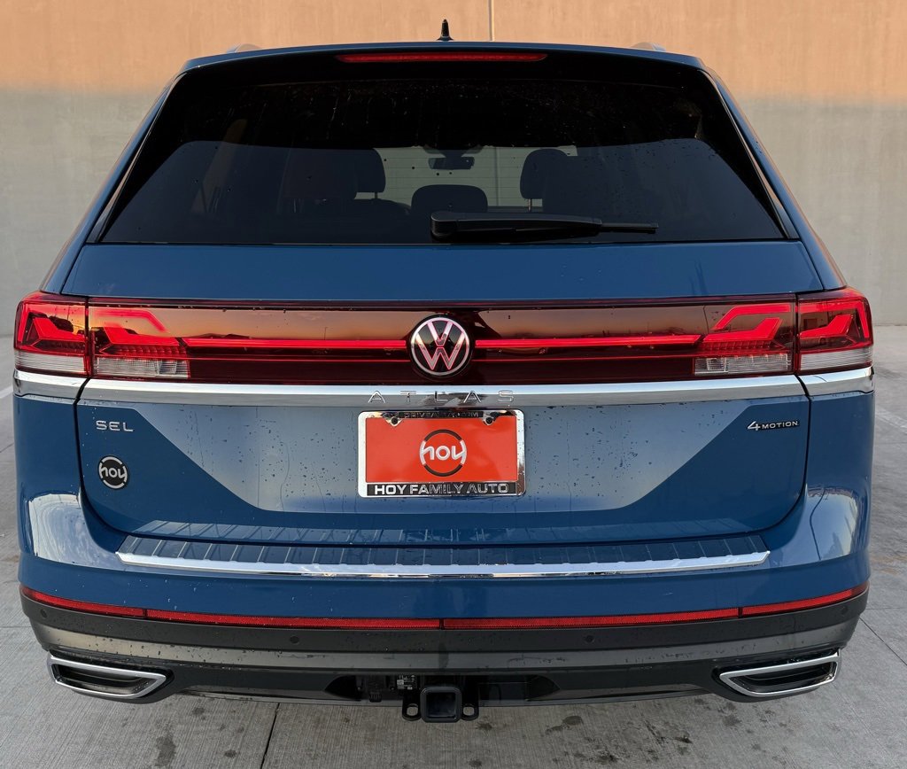 Used 2025 Volkswagen Atlas SEL image 4