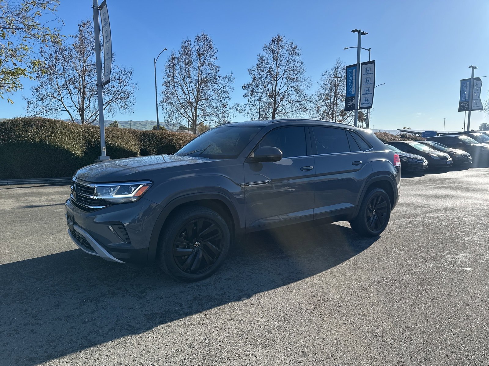 Used 2020 Volkswagen Atlas Cross Sport SE image 5