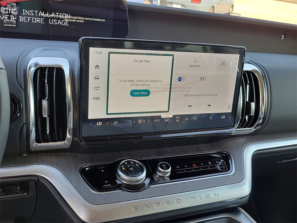 New 2025 Ford Expedition Platinum image 16