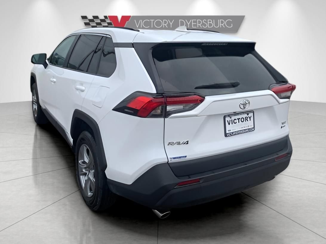 Used 2025 Toyota RAV4 XLE image 6