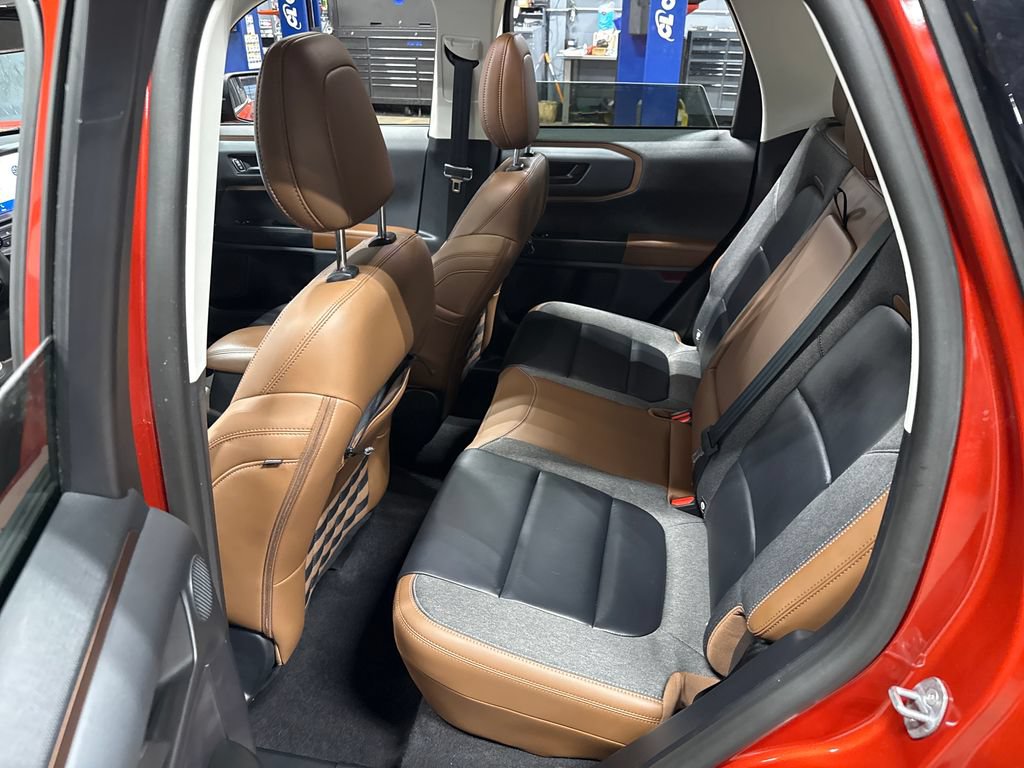 Used 2023 Ford Bronco Sport Outer Banks w/ Tech Package AWD/4WD image 11