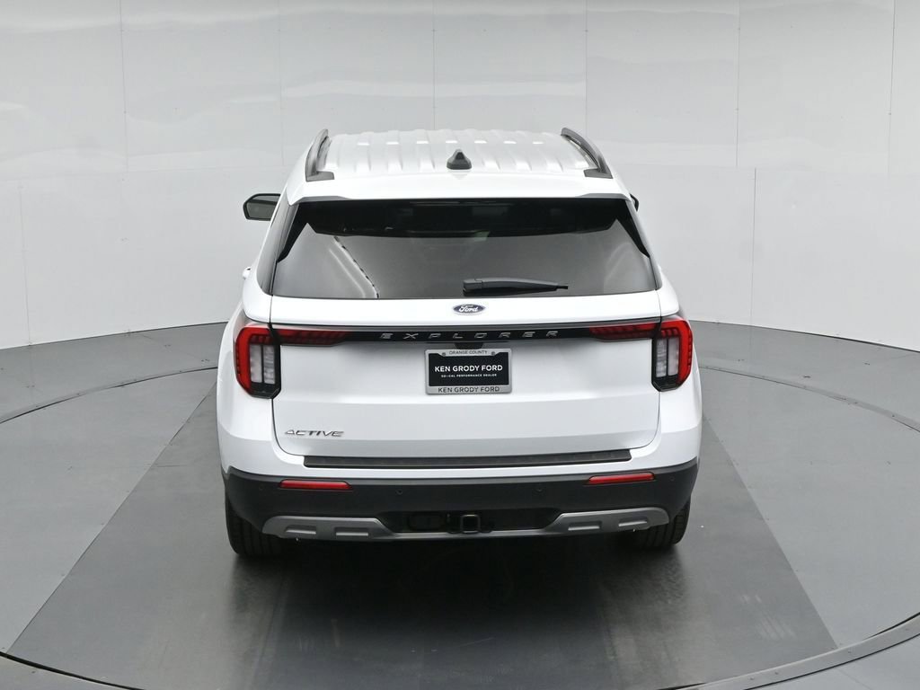 New 2026 Ford Explorer Active RWD image 37