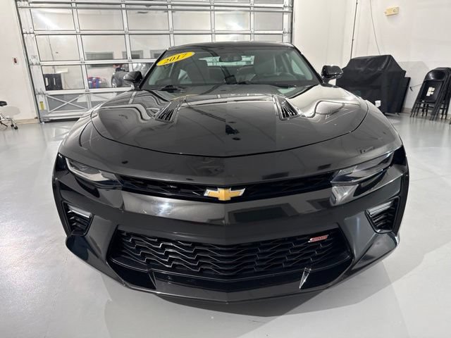 Used 2017 Chevrolet Camaro SS RWD image 2