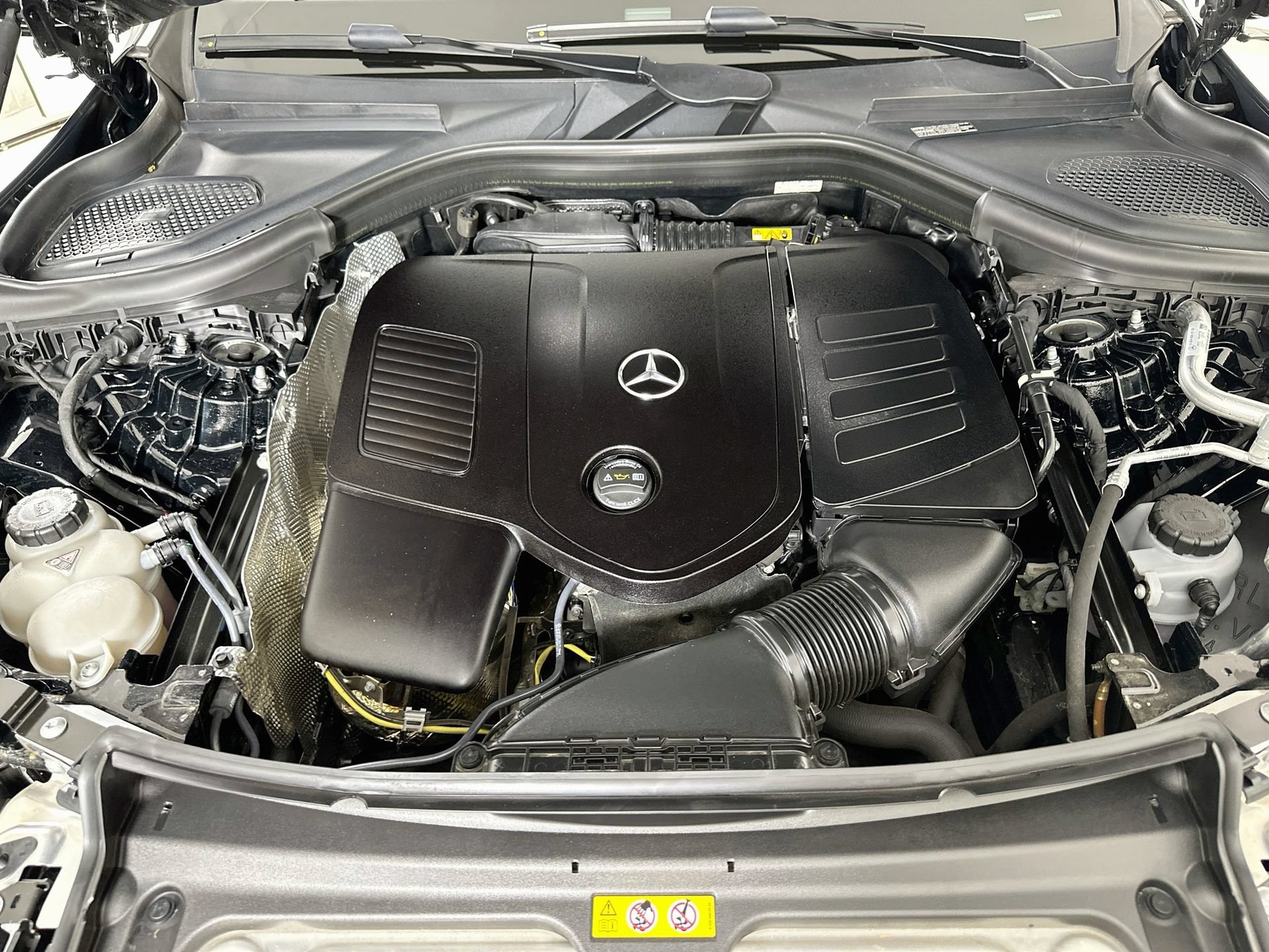 Used 2026 Mercedes-Benz GLC 300 4MATIC image 32