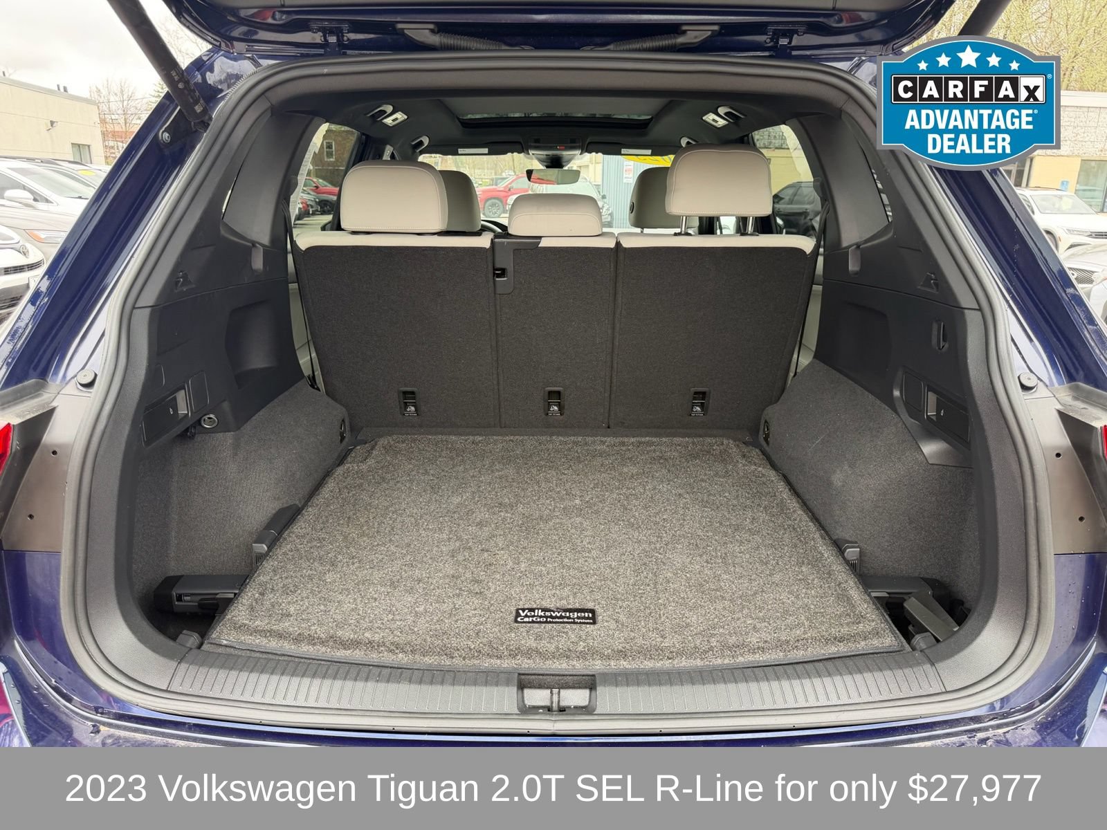 Used 2023 Volkswagen Tiguan SEL R-Line AWD/4WD image 12