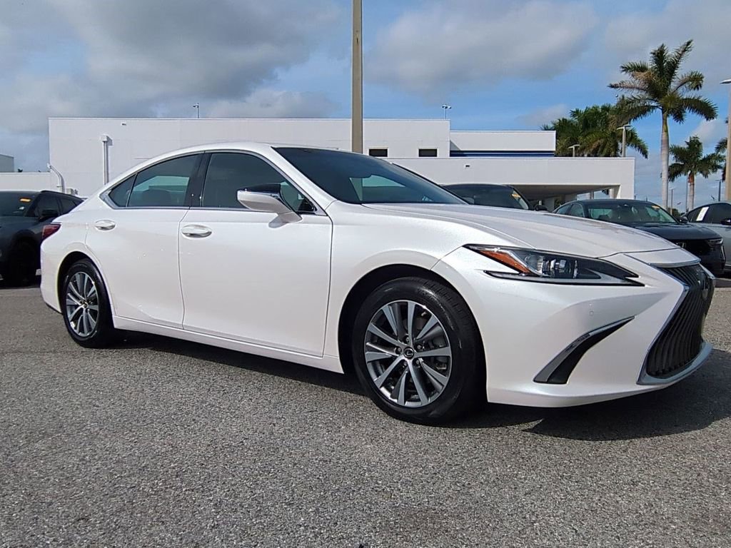 Used 2021 Lexus ES 350 350 w/ Premium Package image 3