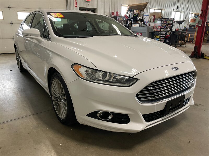 Used 2016 Ford Fusion Titanium FWD image 4
