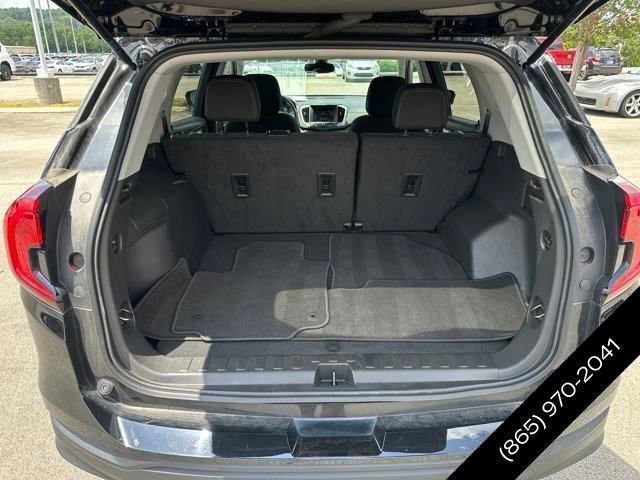Used 2024 GMC Terrain SLE image 29