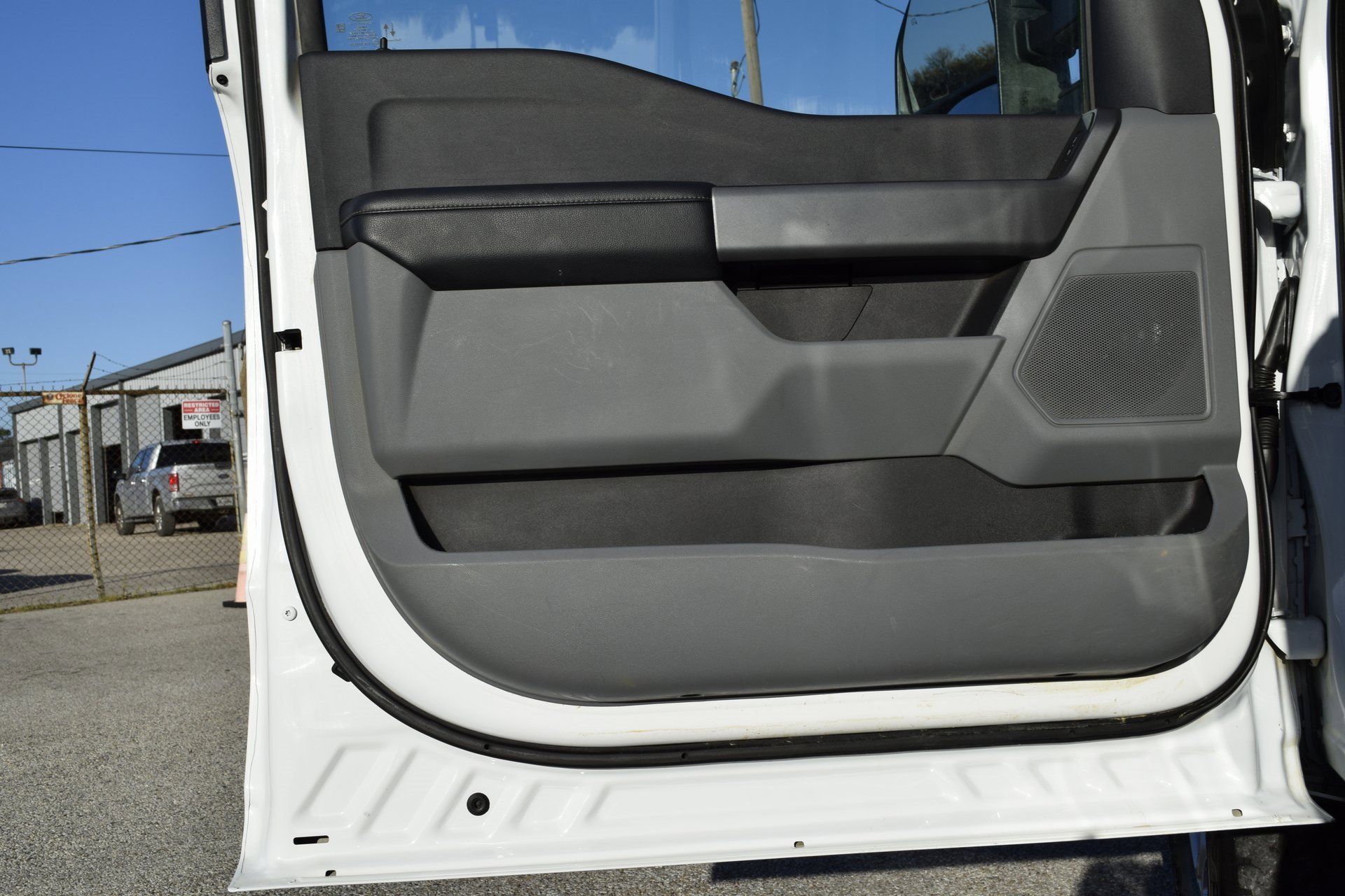 Used 2025 Ford F250 XLT w/ FX4 Off-Road Package image 34