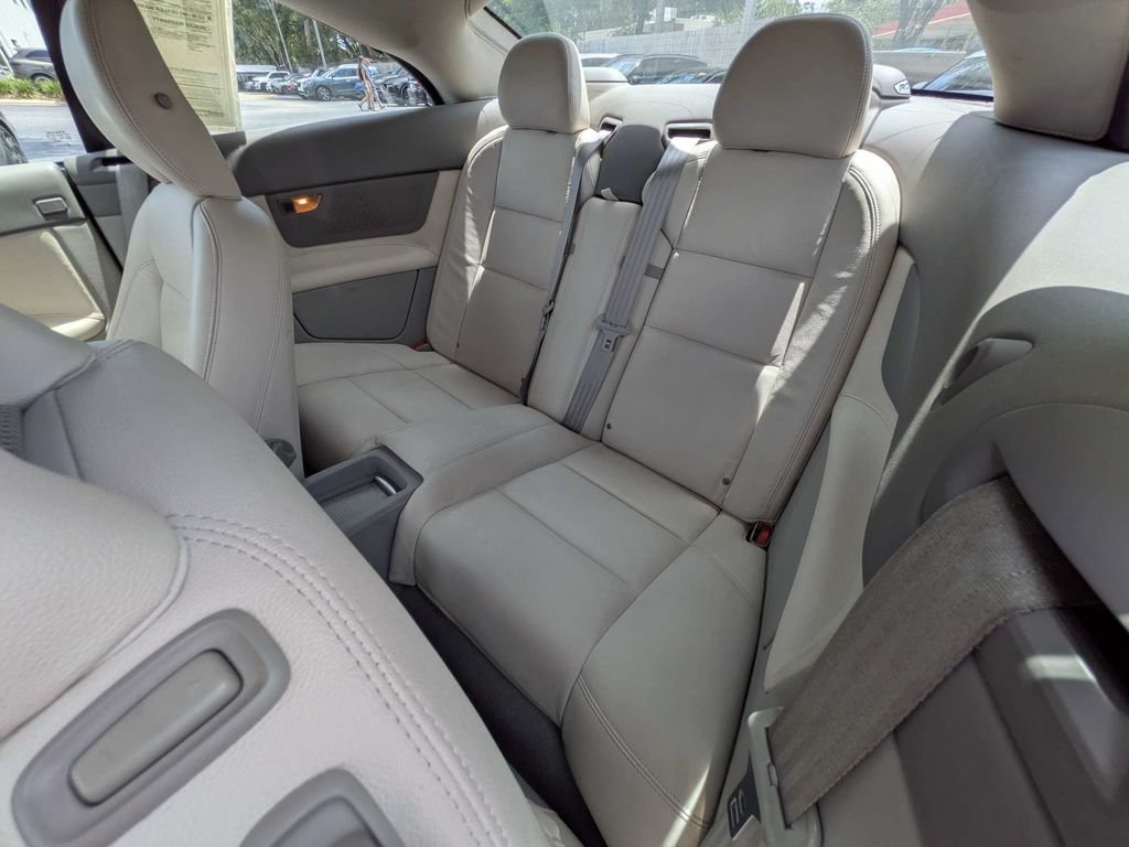 Used 2009 Volvo C70 T5 FWD image 28