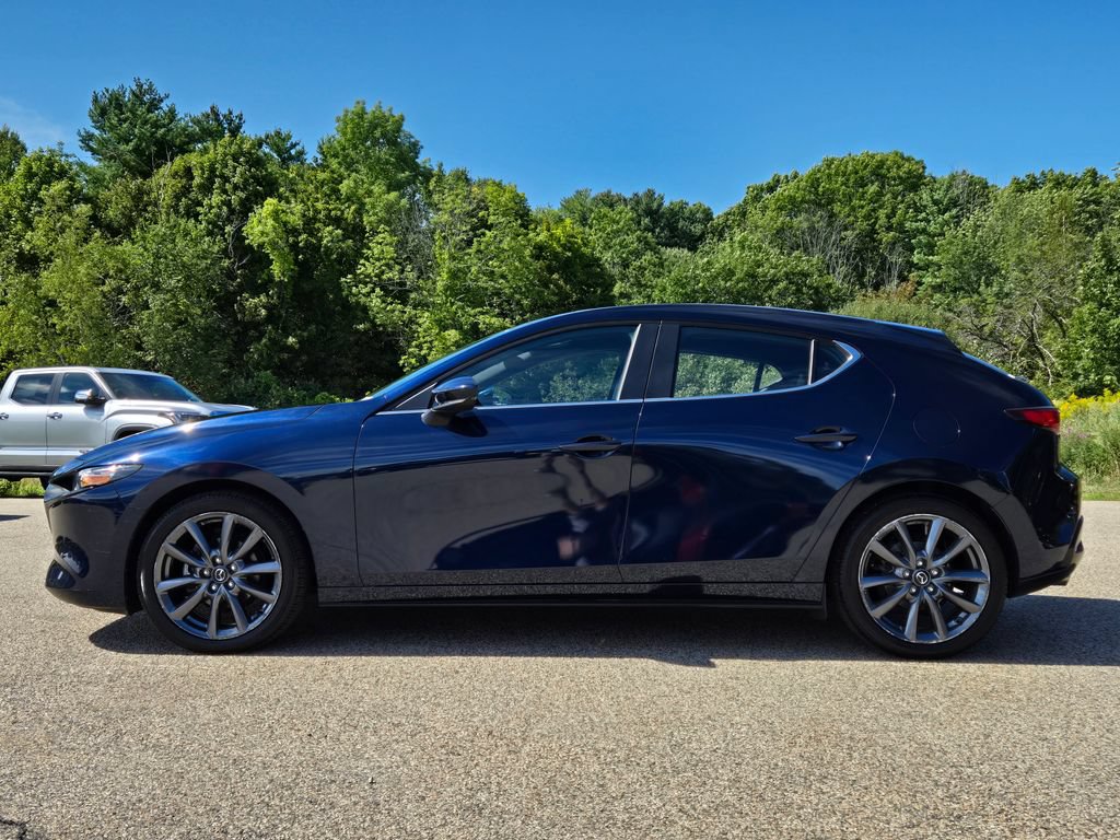 Used 2023 MAZDA MAZDA3 s FWD image 2