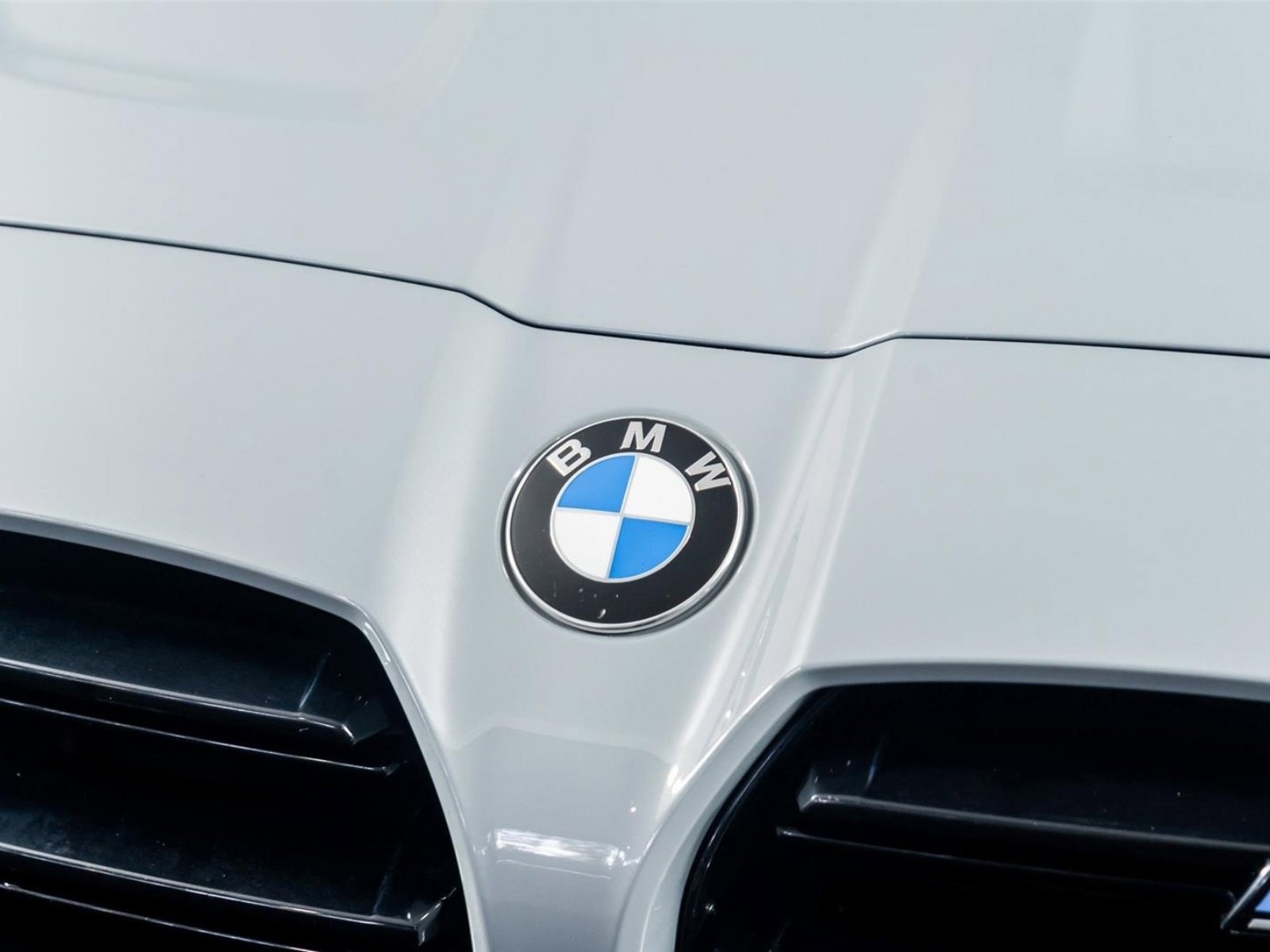 Used 2024 BMW M3 Competition w/ Executive Package image 26