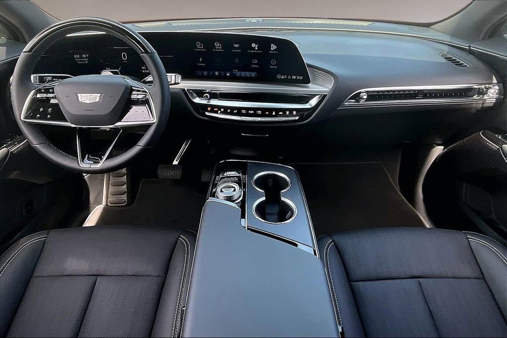 New 2026 Cadillac Lyriq Sport w/ LPO, ONYX Package AWD/4WD image 5