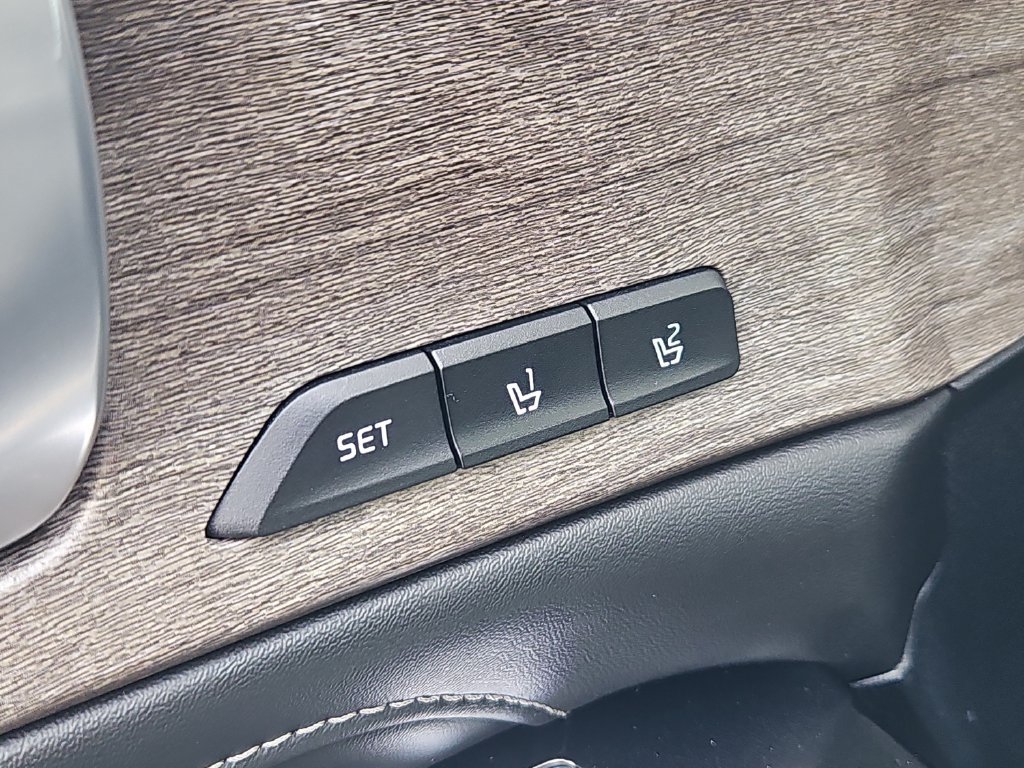Certified 2022 Kia Sorento SX Prestige AWD/4WD image 19