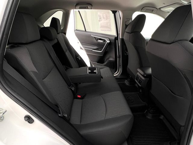 Used 2023 Toyota RAV4 XLE AWD/4WD image 18