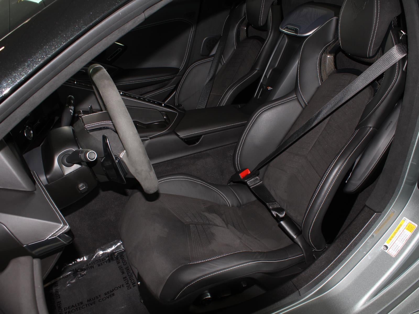 Used 2024 Chevrolet Corvette 3LT w/ Z51 Performance Package image 10