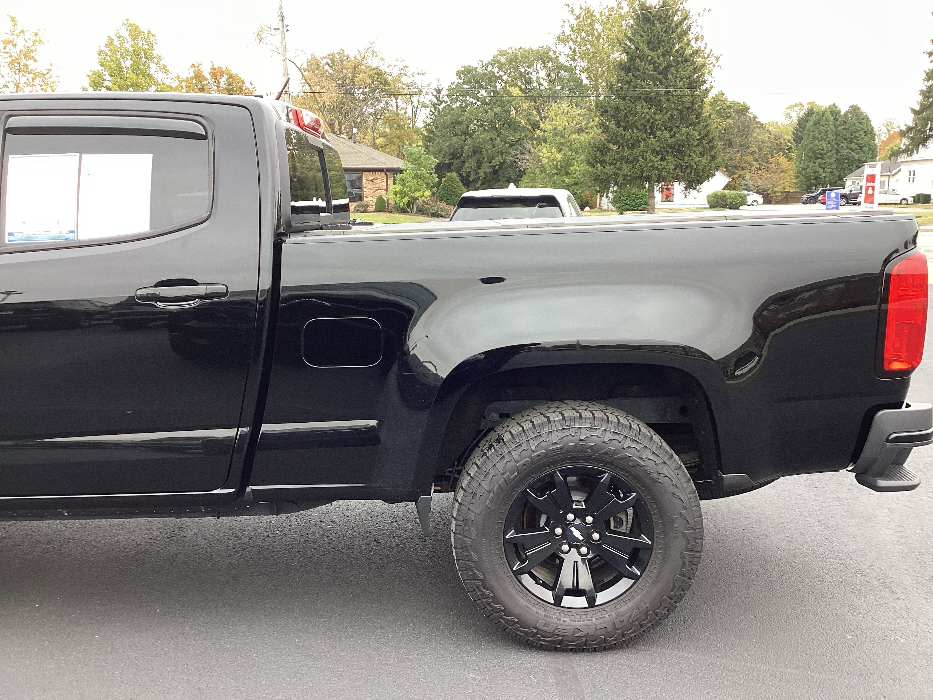 Used 2020 Chevrolet Colorado Z71 w/ Z71 Midnight Edition image 4