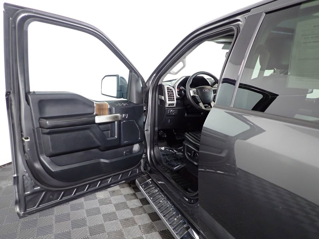 Used 2016 Ford F150 Lariat image 22