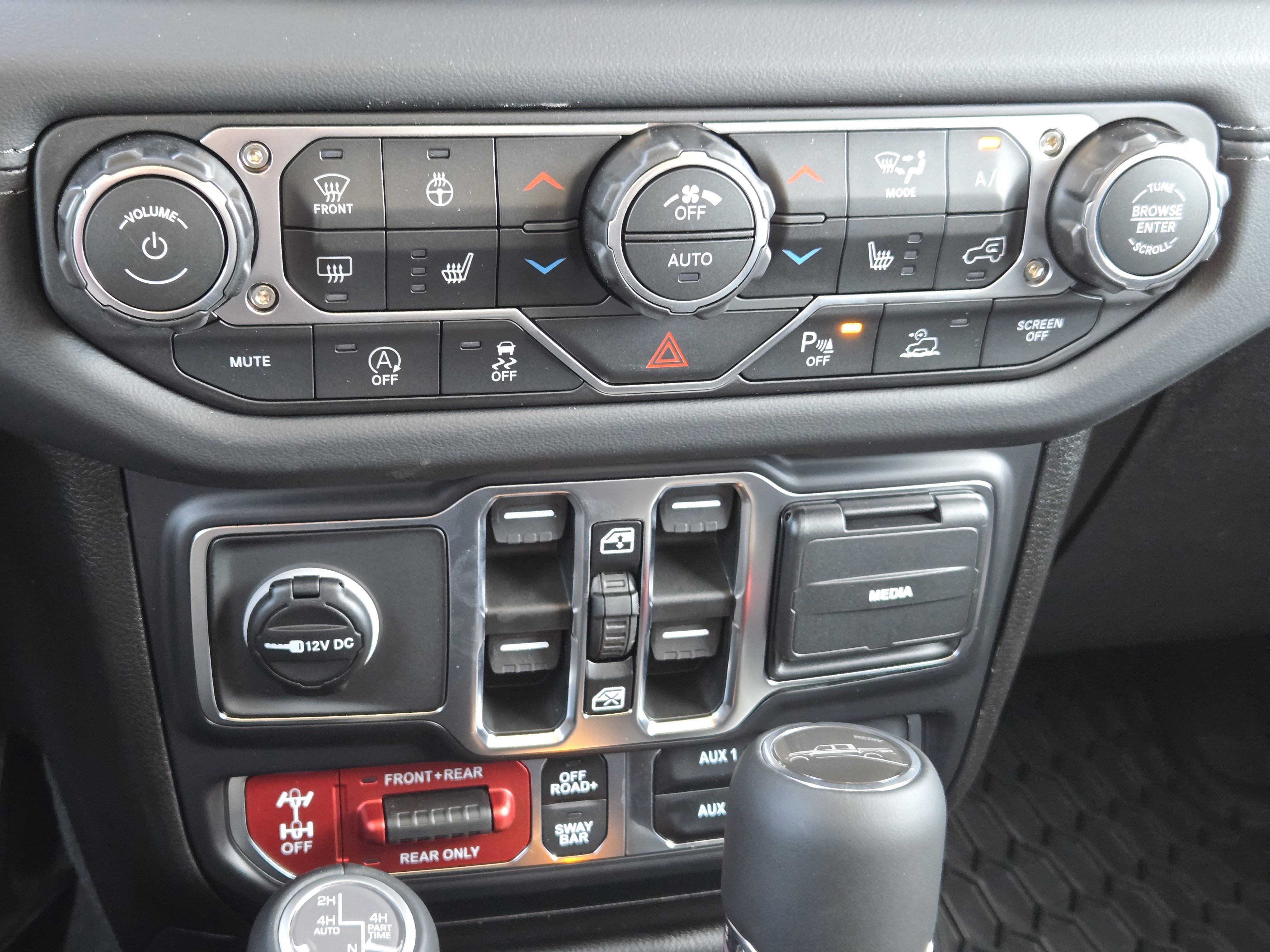 New 2026 Jeep Gladiator Rubicon AWD/4WD image 16